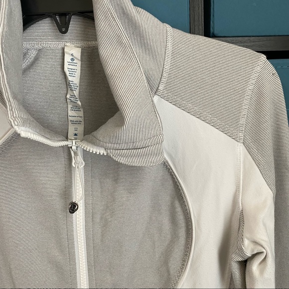 Lululemon Women Nice Asana front zipper striped jacket white gray Size 6 - Picture 3 of 8